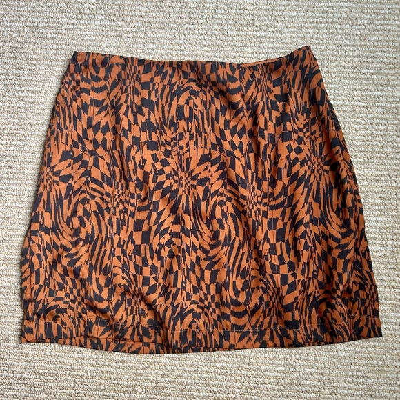 Free People x REVOLVE Brown Abstract Beatrice Mini *SKIRT* in Coffee Print Sz 6 - Picture 5 of 12